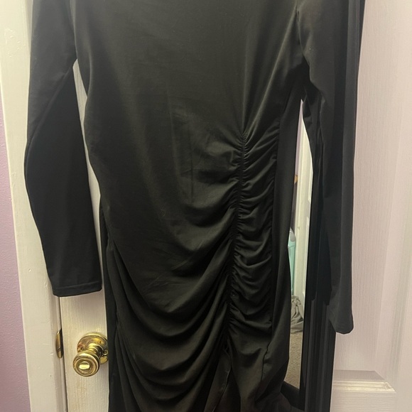 Dresses & Skirts - Elegant Black Ruched Dress